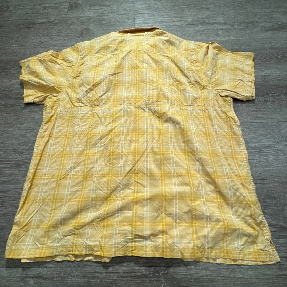 The North Face Shirt Mens XL Plaid Short Sleeve Vented Zip Pocket Button Down